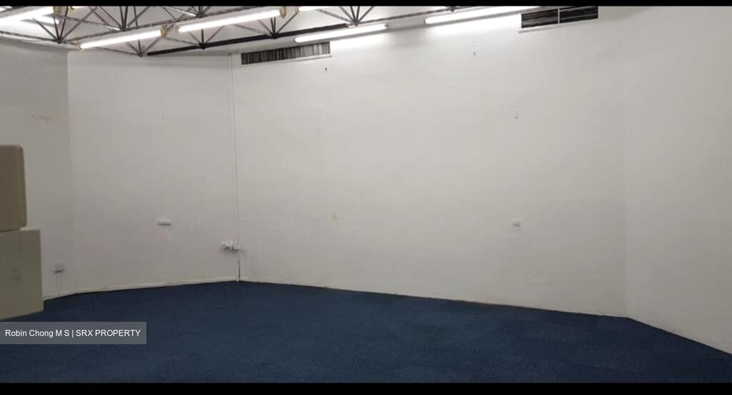 North Bridge Centre (D7), Office #576177721